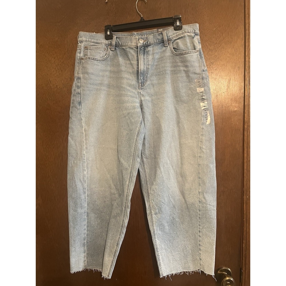 American Eagle Jeans Women's 14 Short Blue Light Wash Barrel Stretch Distressed